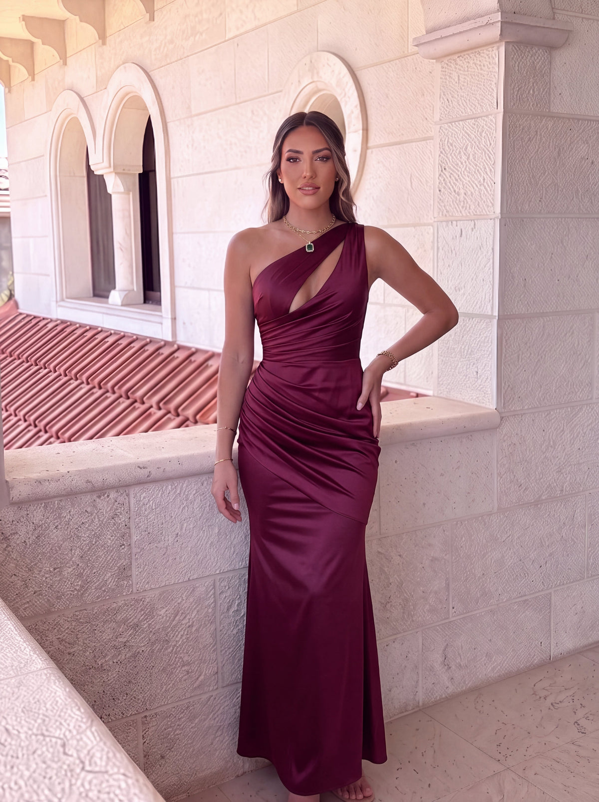 La Dorada | Vestido Largo Drapeado con Abertura Lateral
