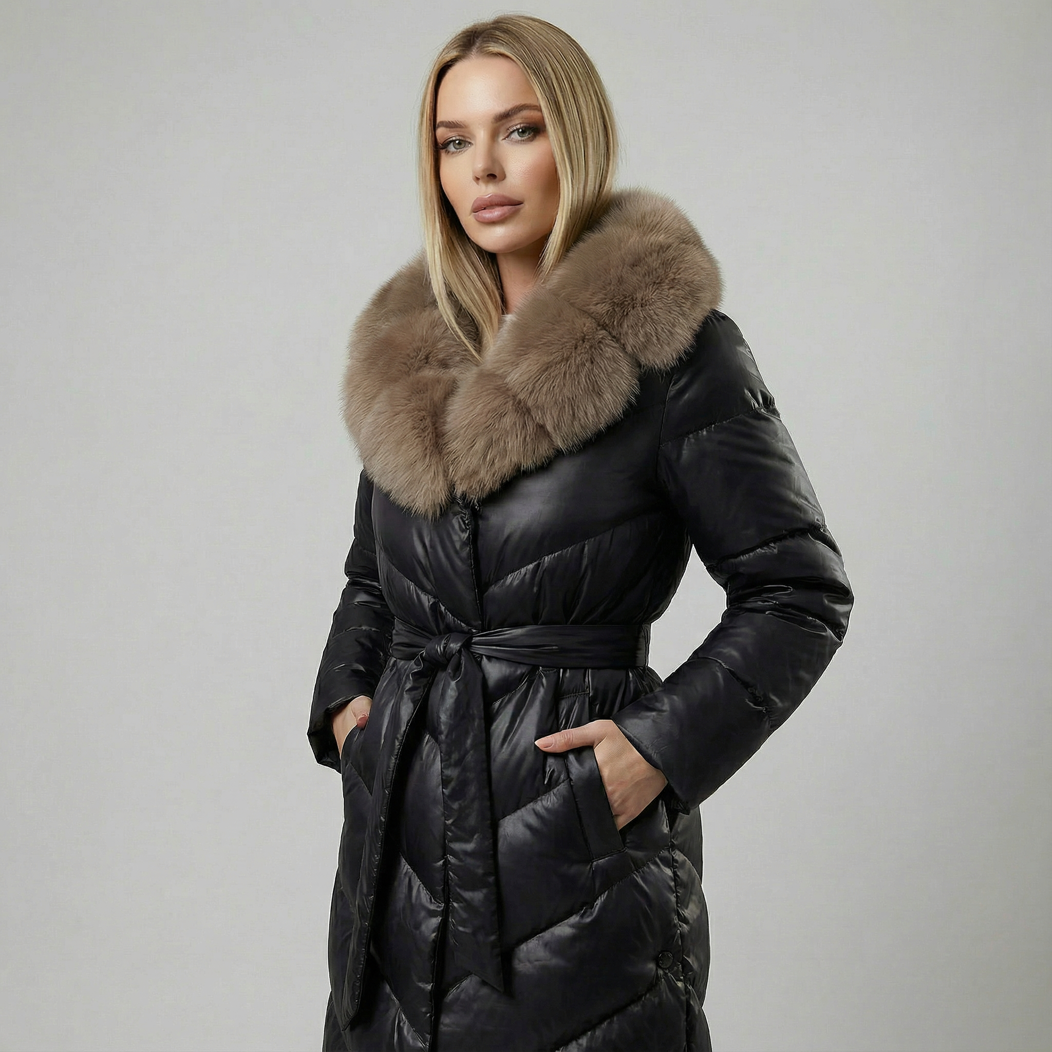 CHRISTINA™ | Chaqueta elegante con cuello de piel sintética