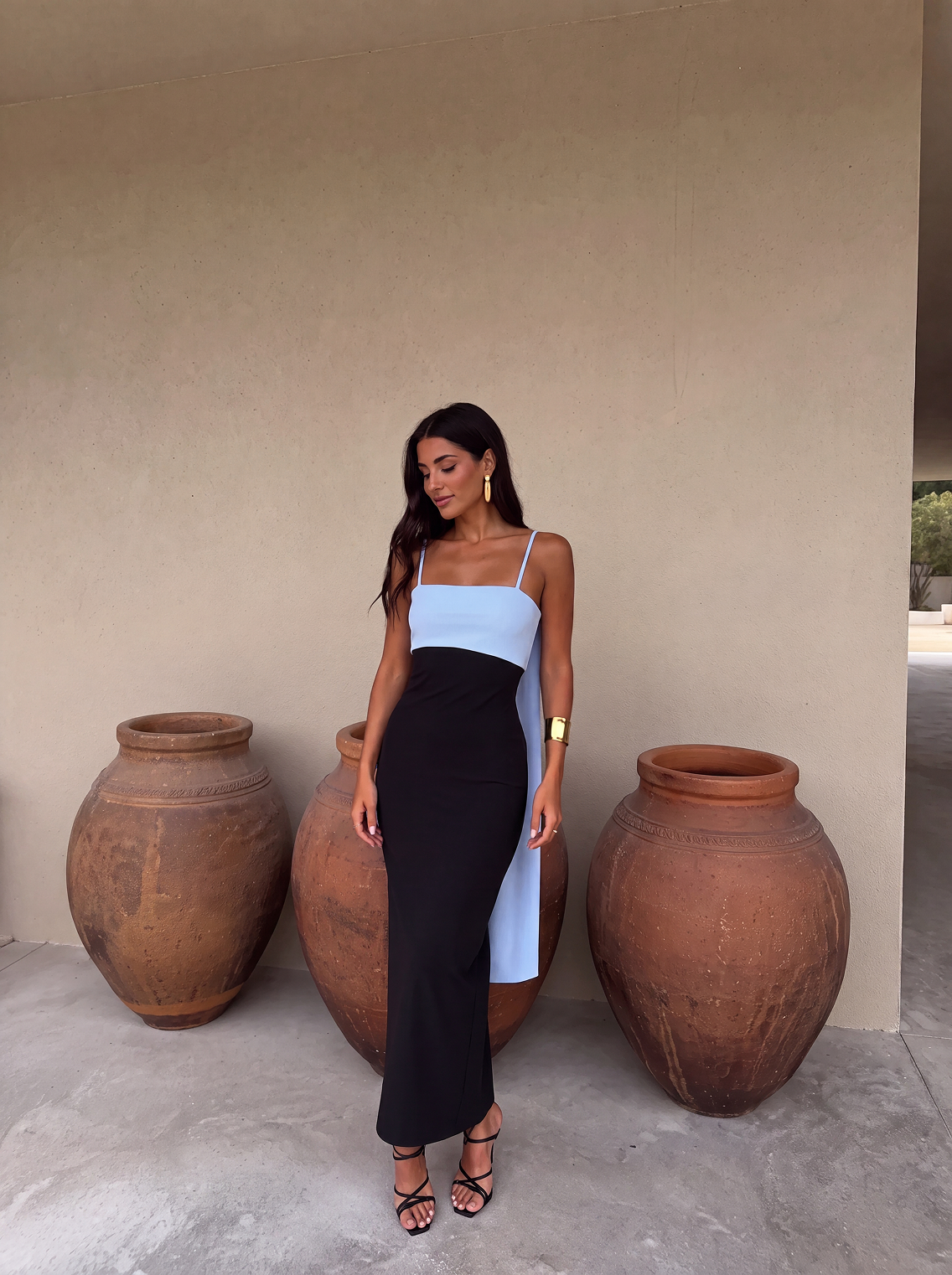 JOANNA / VESTIDO NEGRO Y AZUL