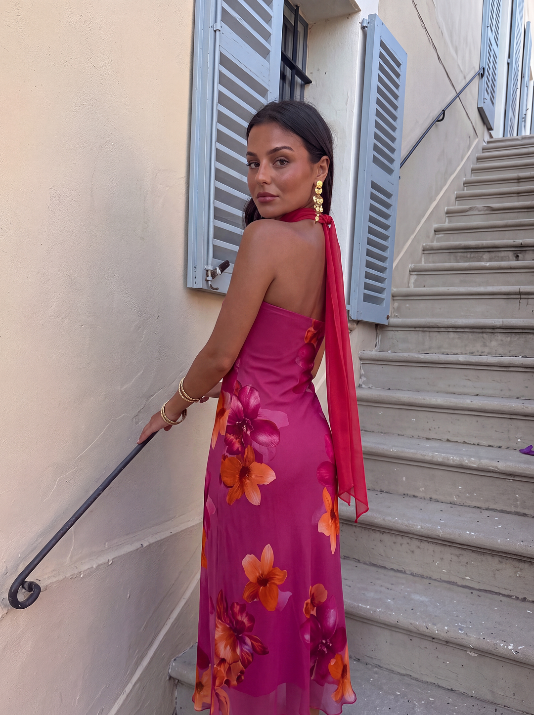 VESTIDO LARGO FLORAL SÓLLER CON CUELLO ALTO Y LAZO