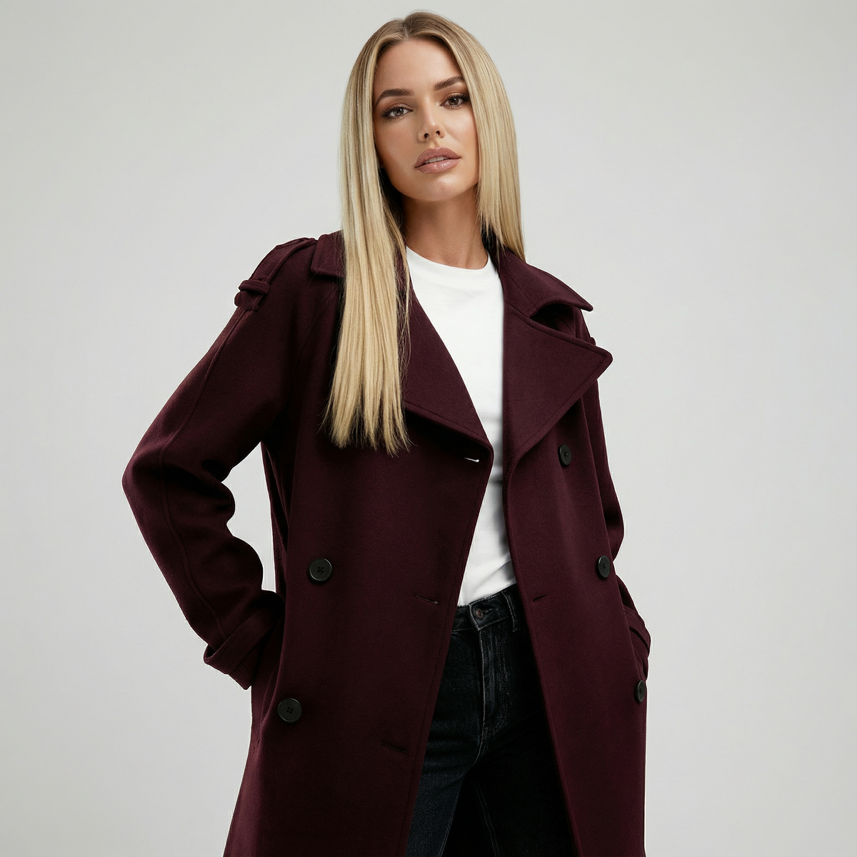 AMALIA™ | Gabardina burdeos
