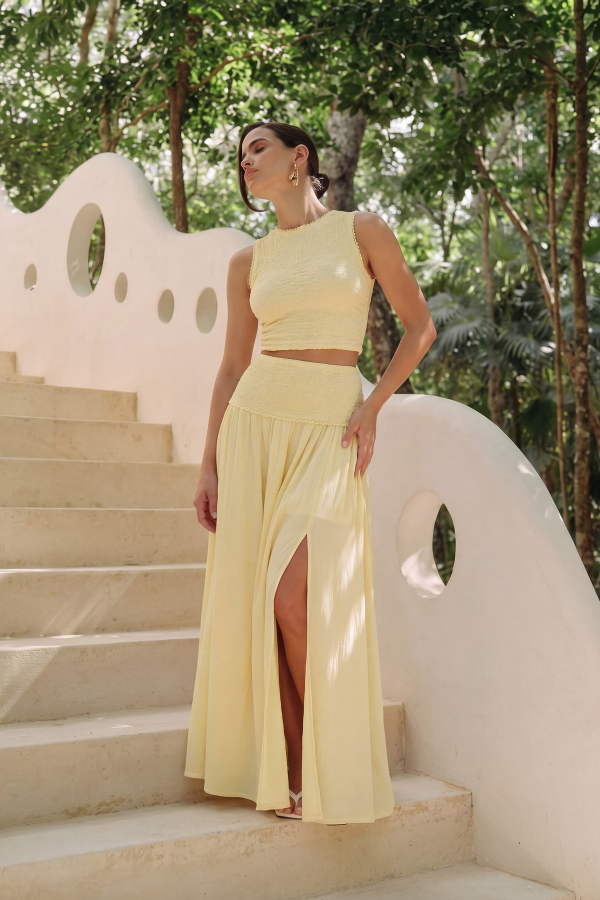 Sicilia | Conjunto de dos piezas amarillo mantequilla con falda maxi