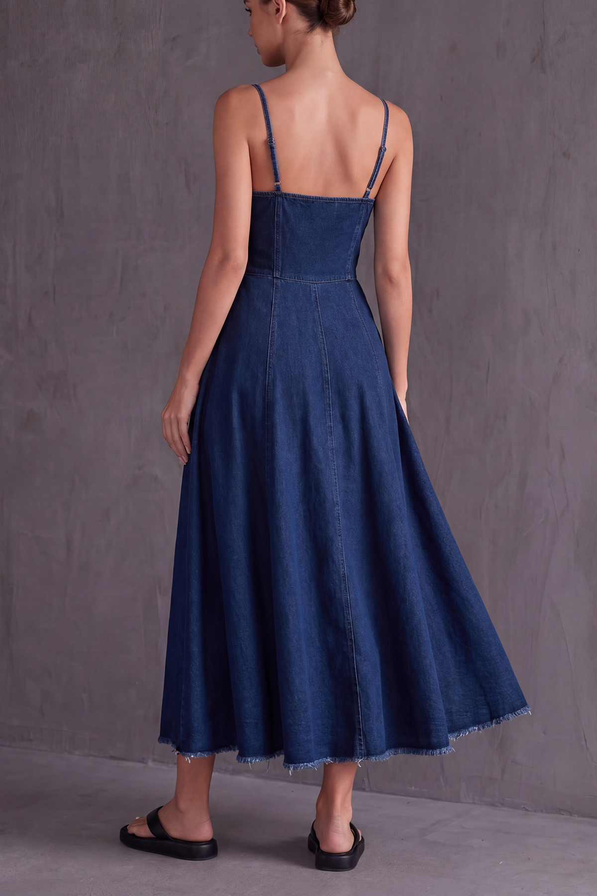 Vestido Dazy de tirantes de denim con línea A